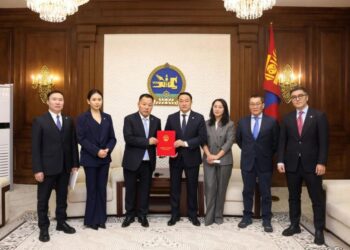 УИХ-ын хяналт шалгалтын тухай хуульд өөрчлөлт оруулах тухай хуулийн төслийг өргөн мэдүүллээ