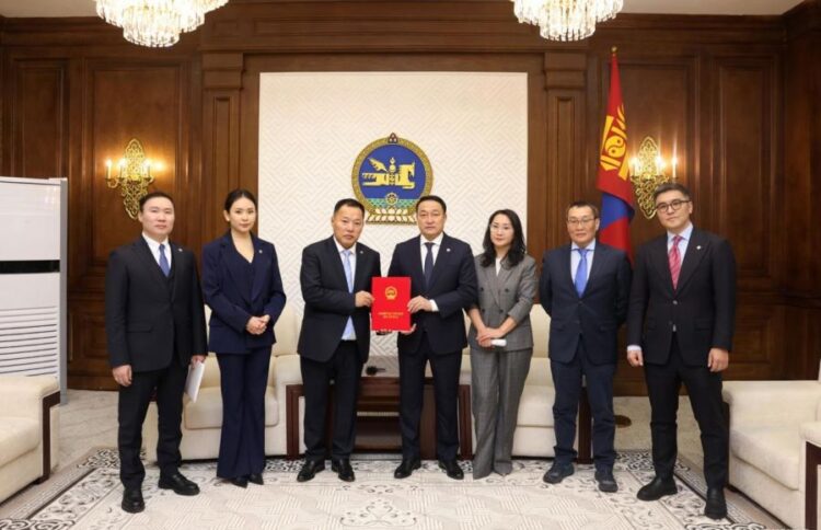 УИХ-ын хяналт шалгалтын тухай хуульд өөрчлөлт оруулах тухай хуулийн төслийг өргөн мэдүүллээ