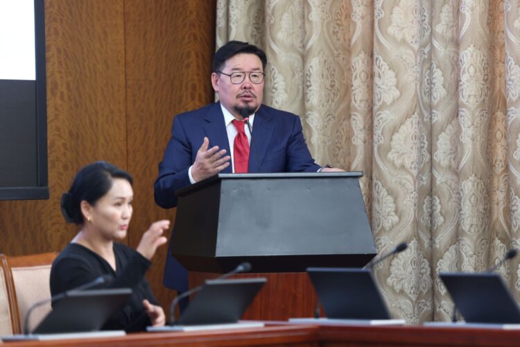 Хөгжлийн бэрхшээлтэй хүн ажиллуулдаг байгууллагыг бодитоор урамшуулдаг болно