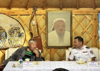 ӨМНӨД БҮСИЙН ОНЦГОЙ БАЙДЛЫН БАЙГУУЛЛАГААС АХМАД АЖИЛТНУУДЫН ТУРШЛАГА, ЗАЛУУ ҮЕИЙН ЭРЧ ХҮЧИЙГ ХОЛБОСОН “ӨГЛӨӨНИЙ ТҮҮХИЙН ГҮҮР” АРГА ХЭМЖЭЭГ ЗОХИОН БАЙГУУЛЛАА