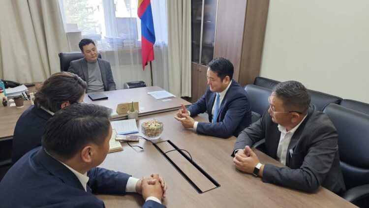 МОНГОЛ ХЭЛ, БИЧГИЙН ЗААХ АРГА ЗҮЙГ СТАНДАРТЖУУЛНА