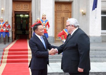 УИХ-ын дарга Д.Амарбаясгалан Шинэ Зеланд Улсын Парламентын Төлөөлөгчдийн танхимын дарга Жерард Браунли-г хүндэтгэн угтан авлаа