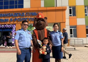 ЭРДМИЙН ӨРГӨӨНД ШИНЭЭР ЭЛСЭН СУРАЛЦАЖ БУЙ БЯЦХАН СУРАГЧ ДҮҮ НАРТАА ОНЦГОЙ БАЙДЛЫН ГАЗРЫН АХ ЭГЧ НАРААС НЬ АВРАГЧ МАЗААЛАЙН ХАМТ СУРЛАГА, УРЛАГ, СПОРТЫН ӨНДӨР АМЖИЛТ ХҮСЧ ДУРСГАЛЫН ЗҮЙЛС ГАРДУУЛЛАА.