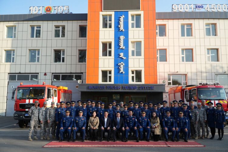 ӨМНӨГОВЬ АЙМГИЙН ЗАСАГ ДАРГА Н.ЭНХБАТ ОНЦГОЙ БАЙДЛЫН ГАЗРЫН АЛБА ХААГЧИДТАЙ УУЛЗЛАА