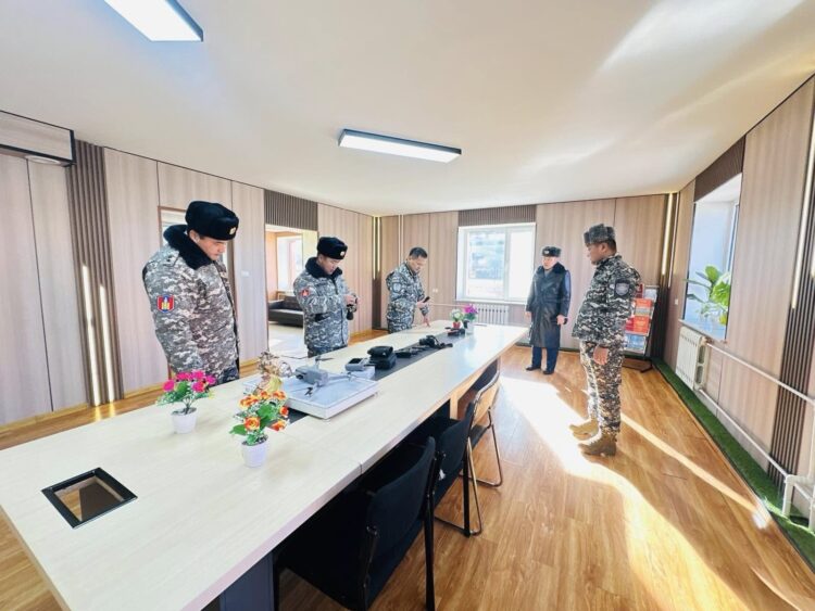 ОНЦГОЙ БАЙДЛЫН ЕРӨНХИЙ ГАЗРЫН АЖЛЫН ХЭСЭГ ӨМНӨГОВЬ АЙМАГТ АЖИЛЛАЖ БАЙНА